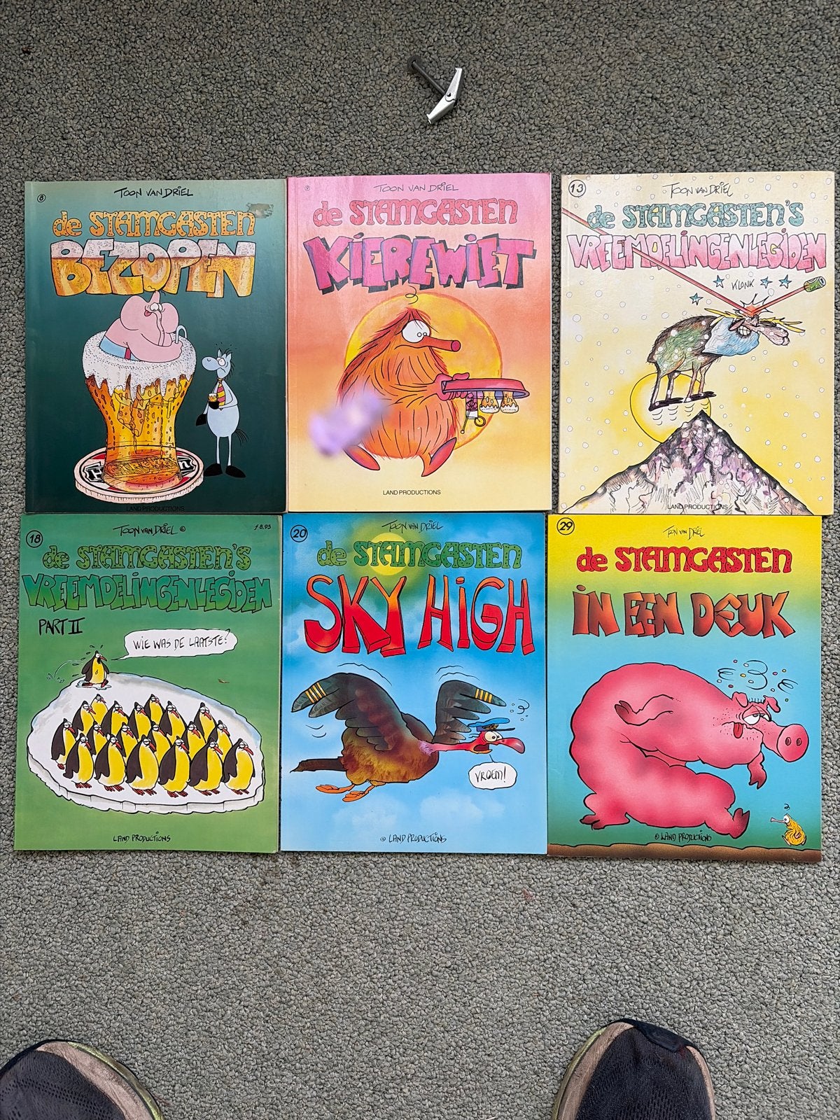 Toon van Driel - Stamgasten stripalbums nr 8,9,13,18,20,29, Meerdere stripboeken, Ophalen, Gelezen