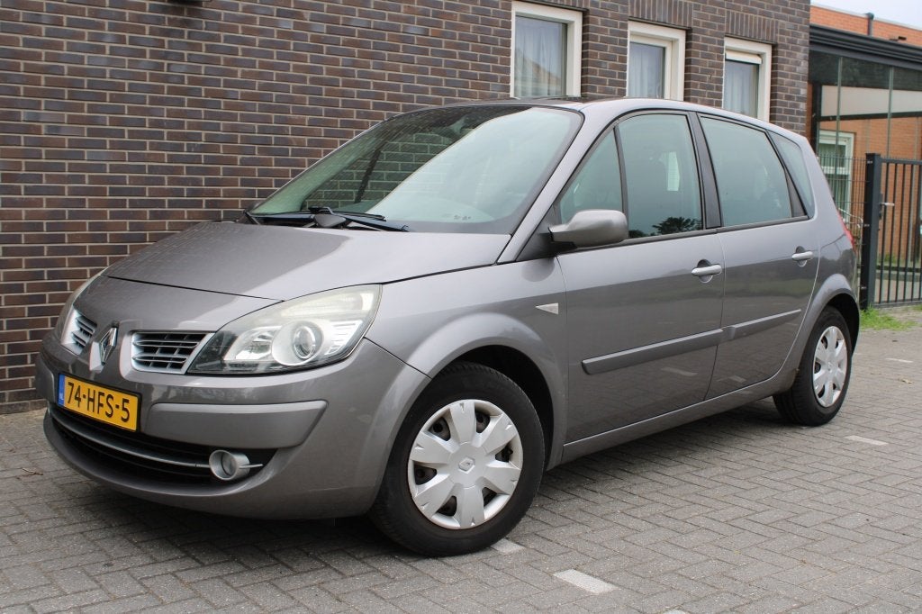 Renault Scénic 1.6-16V Business L- clima-navi-trekhaak, Gebruikt, 1295 kg, 4 cilinders, Origineel Nederlands