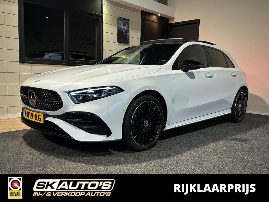 Mercedes-benz A-KLASSE 250 E AMG LINE l PANORAMA l CAMERA l, Auto's, Gebruikt, 4 cilinders, Met garantie (alle), Parkeerassistent
