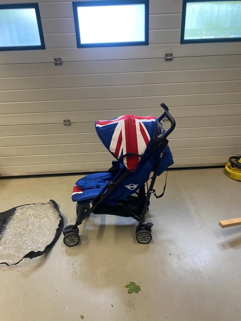 Buggy Mini XL by Easywalker Union Jack, Kinderen en Baby's, Buggy's, Ophalen, Zo goed als nieuw