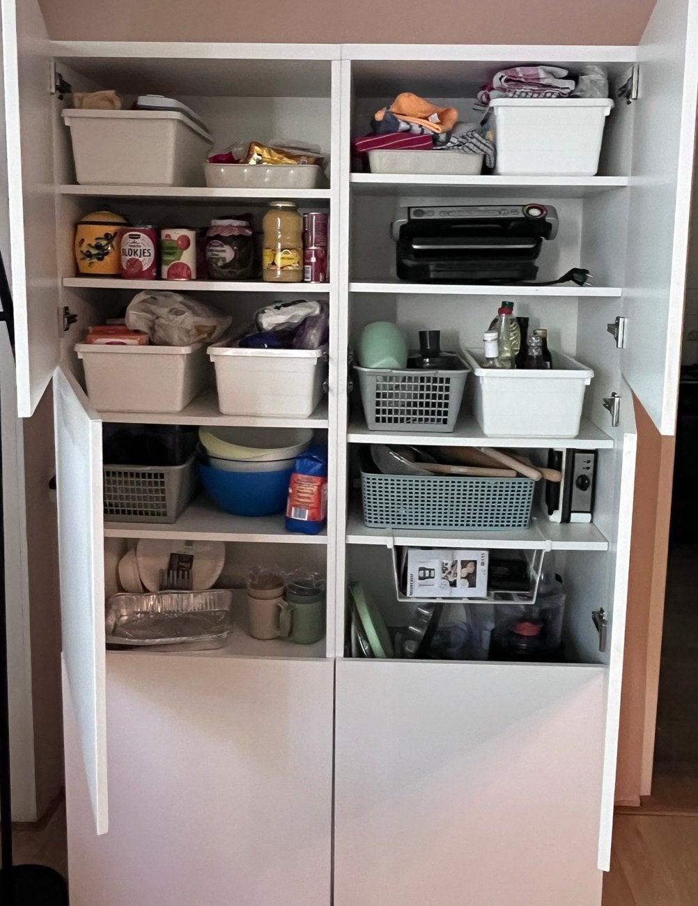 IKEA BESTÅ kast met deuren, wit, gebruikt, Huis en Inrichting, Kasten | Kledingkasten, Ophalen, Gebruikt, 100 tot 150 cm, 200 cm of meer