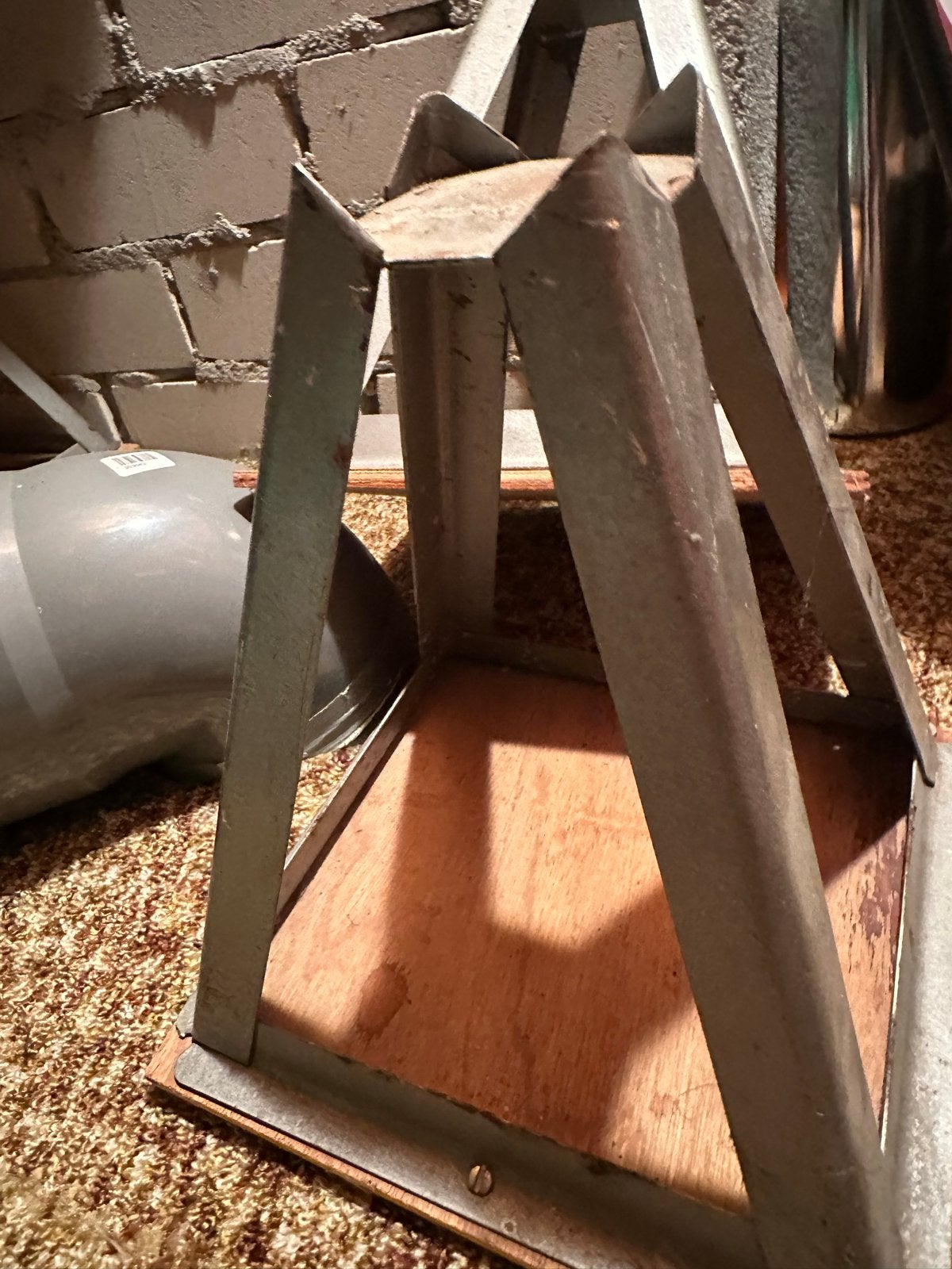 4 stuks oudewetse ledikant/bed verhogers van metaal /hout, Ophalen of Verzenden, Gebruikt