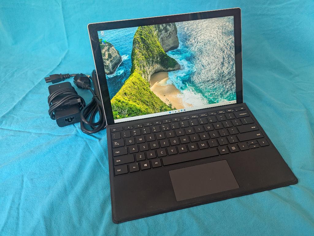 Surface pro 7 met 256GB, Computers en Software, Windows Tablets, Zo goed als nieuw, Wi-Fi, 12 inch, 256 GB, Usb-aansluiting, Ophalen of Verzenden