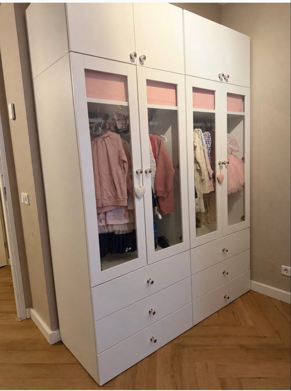 IKEA Kledingkast met Glazen Deuren en Gouden Handgrepen, Ophalen, 200 cm of meer, 150 tot 200 cm, Met lade(s)