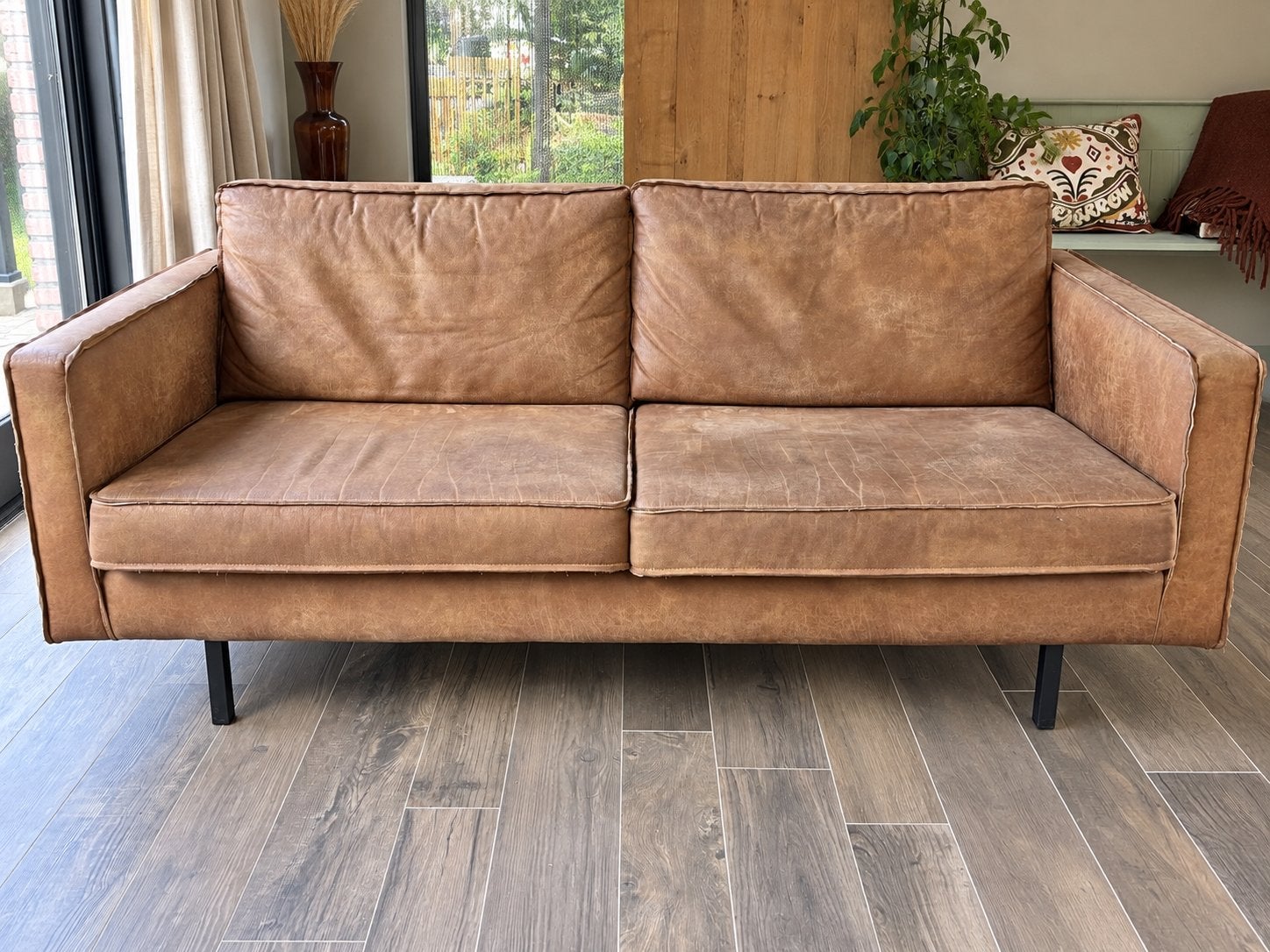 Comfortabele stoere zitbank in cognac kleur 1,90 mtr breed, Ophalen, Gebruikt, 150 tot 200 cm, Driepersoons
