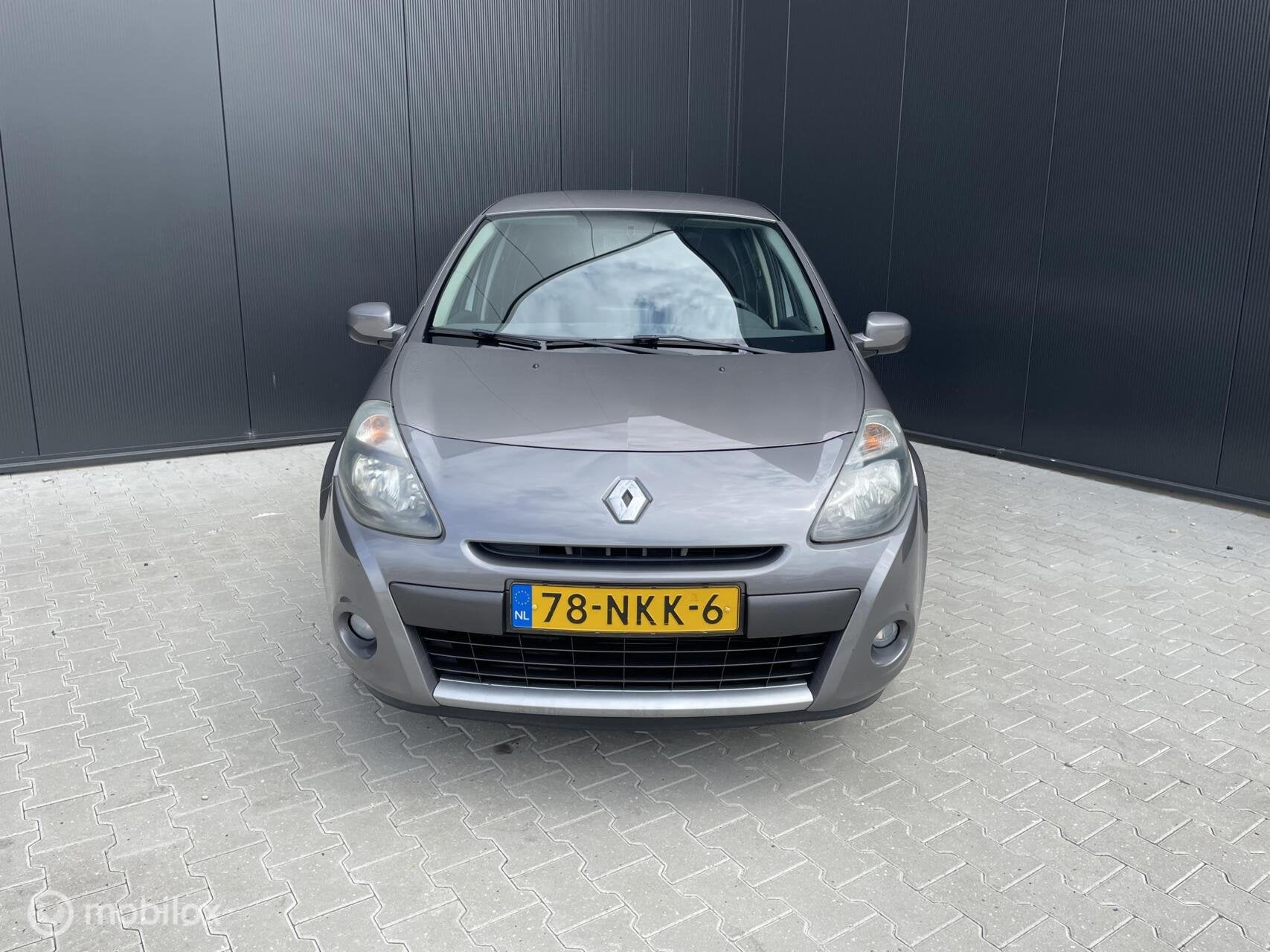 Renault Clio 1.2 TCe / NAVI / CRUISE / 5 DEURS, Voorwielaandrijving, Euro 5, Gebruikt, 4 cilinders
