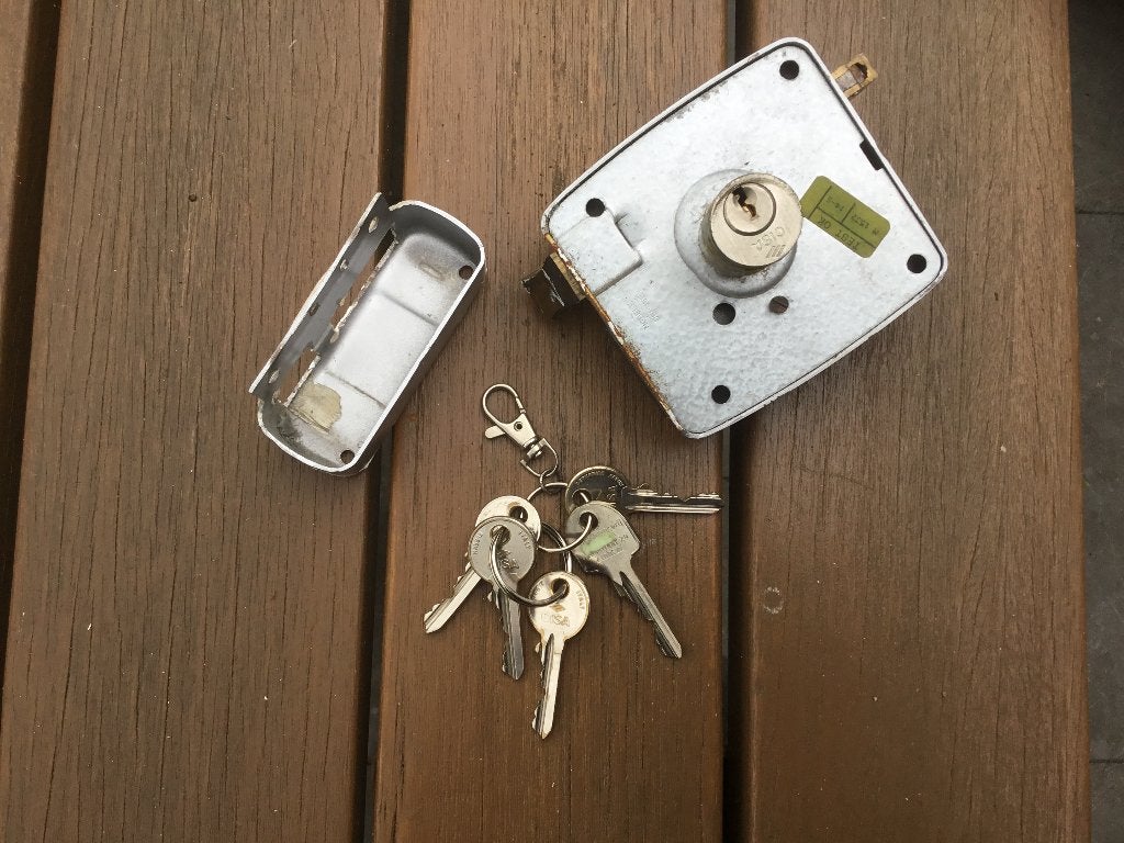 Cisa Oplegslot met 5 sleutels., Ophalen of Verzenden, Gebruikt, IJzer, Slot