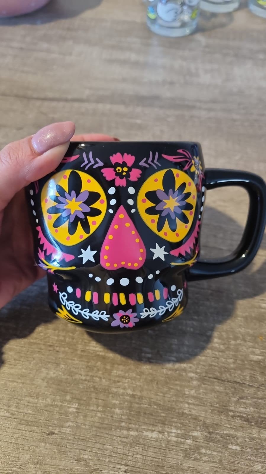 Te koop Limited Edition Starbucks. Halloween, Huis en Inrichting, Ophalen of Verzenden, Glas, Overige stijlen, Kop(pen) en/of Schotel(s)