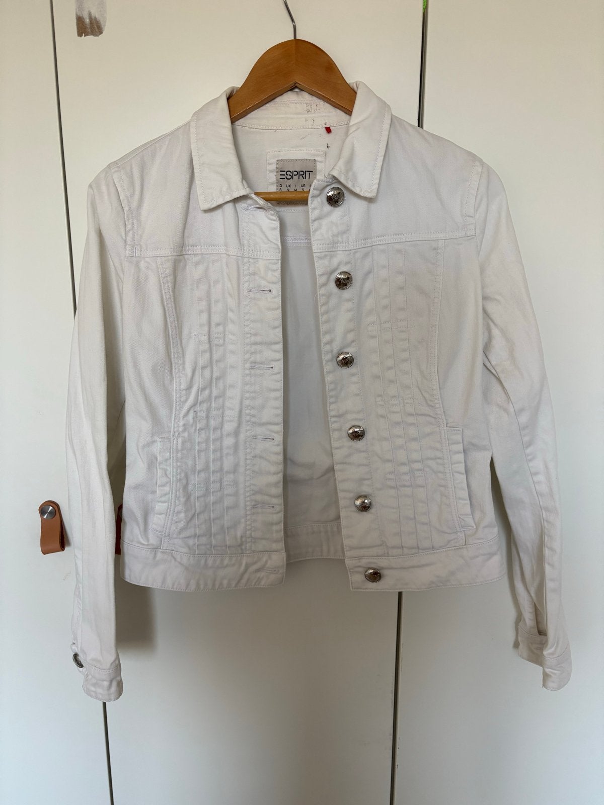 Witte en kaki spijkerjassen - Maat M, Ophalen, Zo goed als nieuw, Maat 38/40 (M), Wit