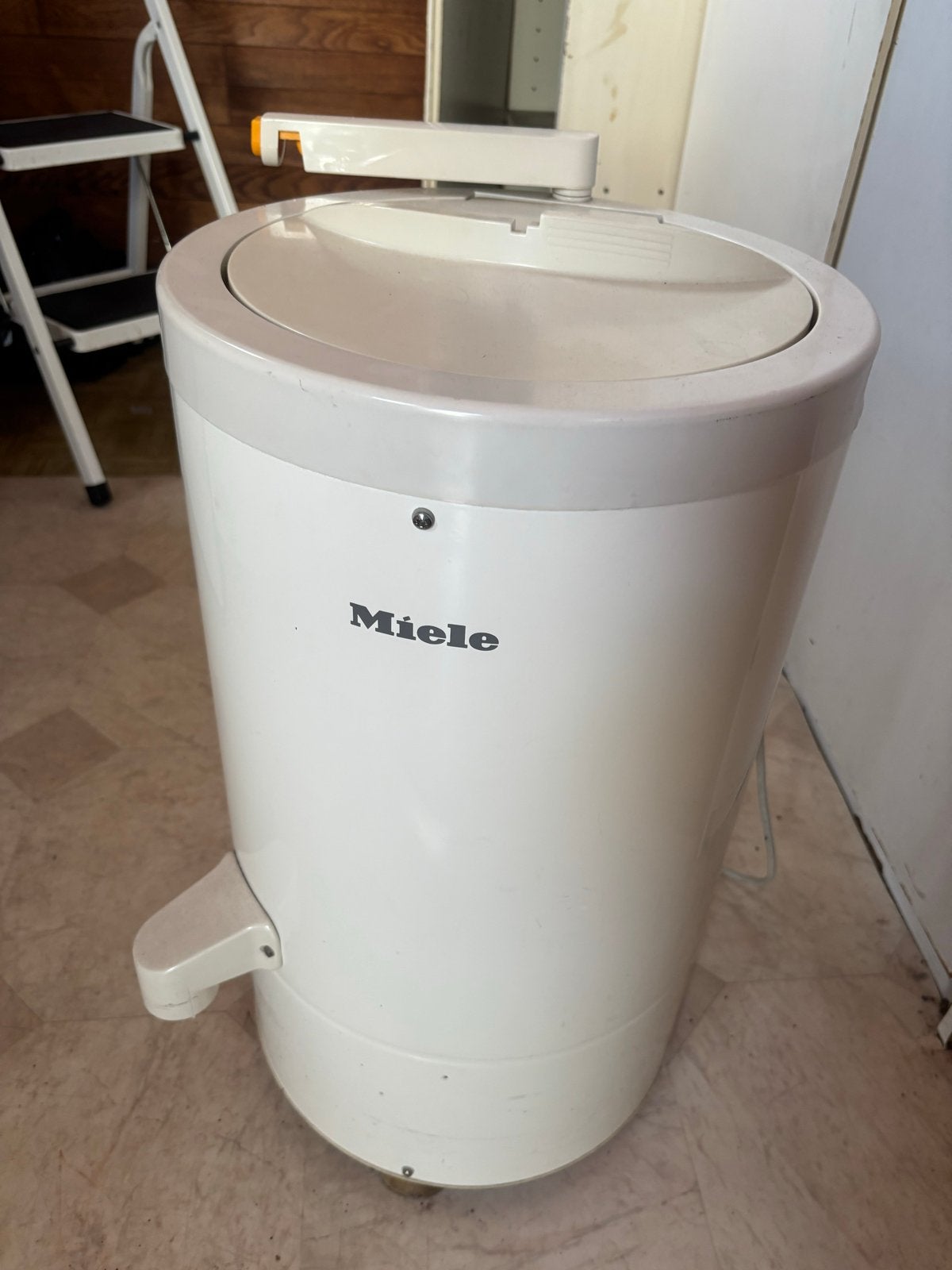 Miele centrifuge - Wasmachine - Wit