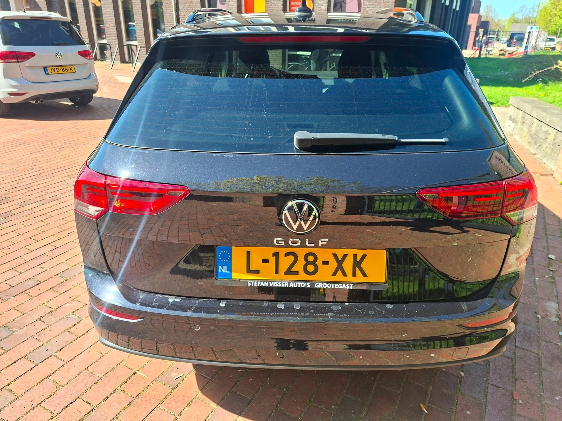 Foto 4 van Volkswagen Golf Variant 1.5 TSI Virtual Apple car. Stoelverw