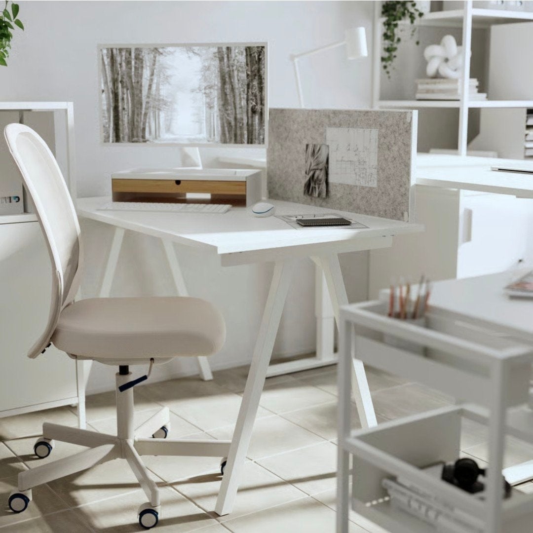 IKEA Office Table/Bureau, Ophalen, Demontabel, 120 cm, Spaanplaat of MDF