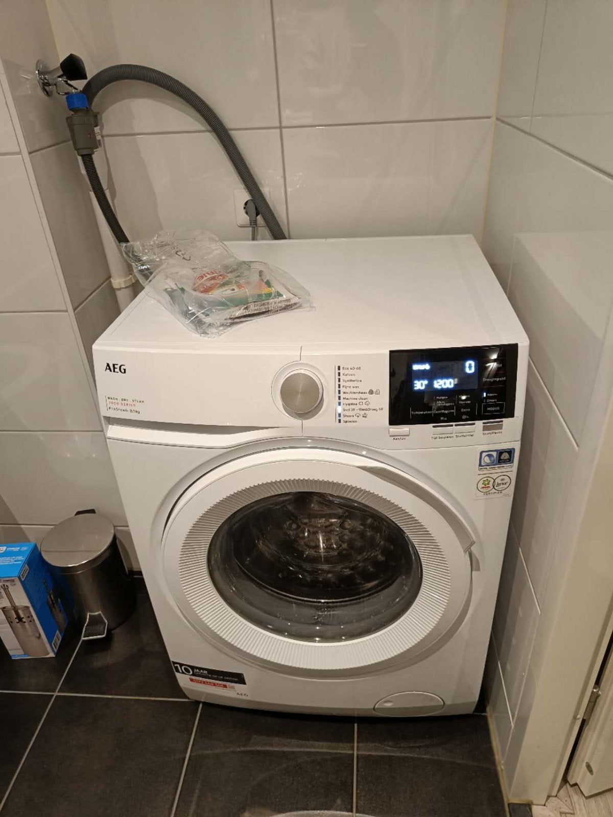AEG 7000 ProSteam Was-droogcombinatie 8/5 kg – LWR73864, Ophalen, 1200 tot 1600 toeren, Handwasprogramma, 85 tot 90 cm
