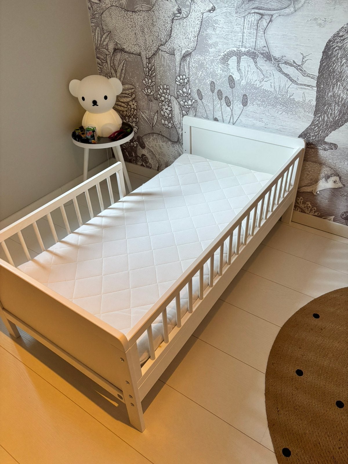 Kinderbed Petit Amélie met schoon Ikea matras 70 x 140, 70 tot 85 cm, 140 tot 160 cm, Zo goed als nieuw, Ophalen