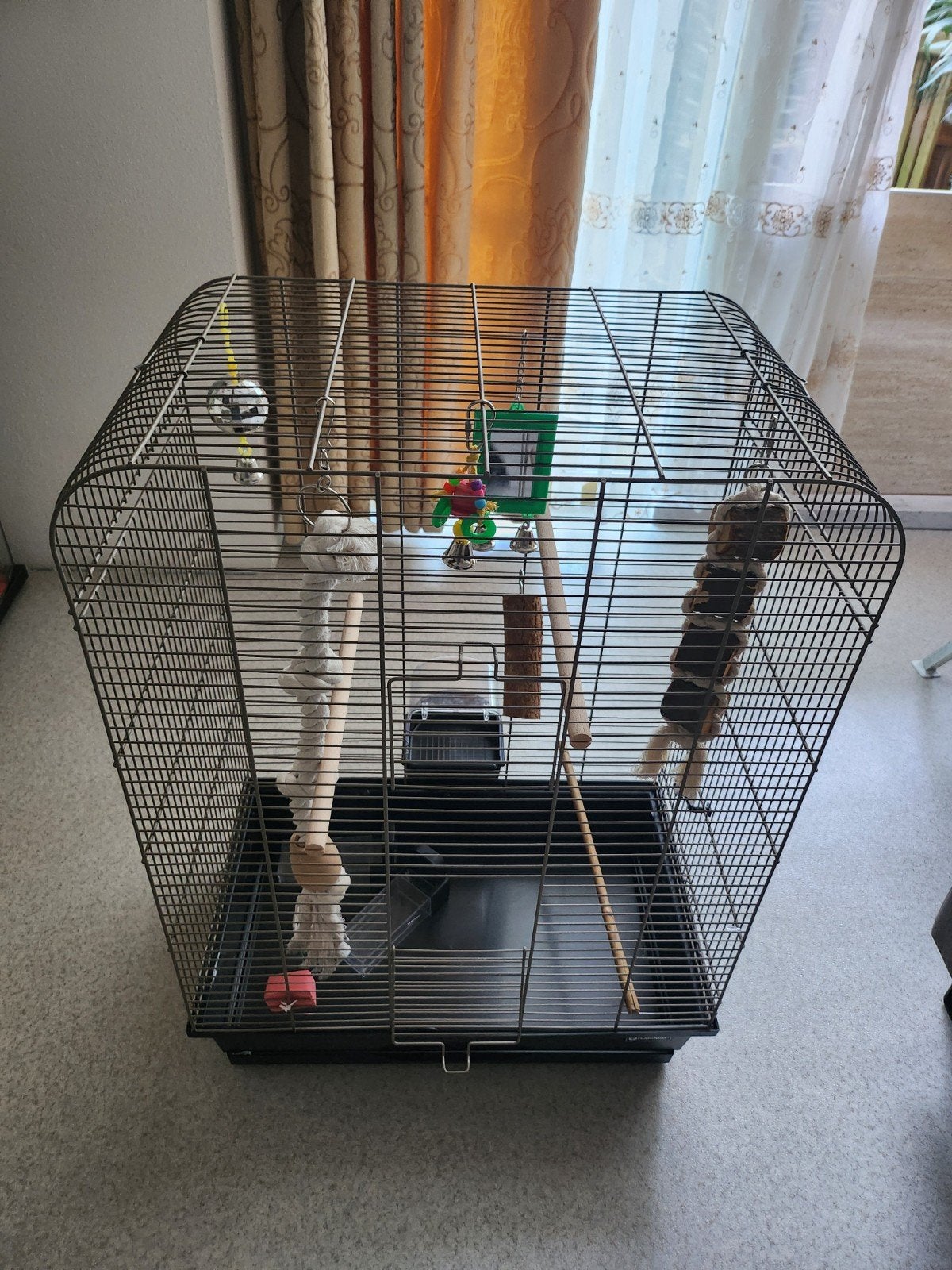 Vogelkooi met toebehoren., Ophalen, Zo goed als nieuw, Overige materialen, Vogelkooi