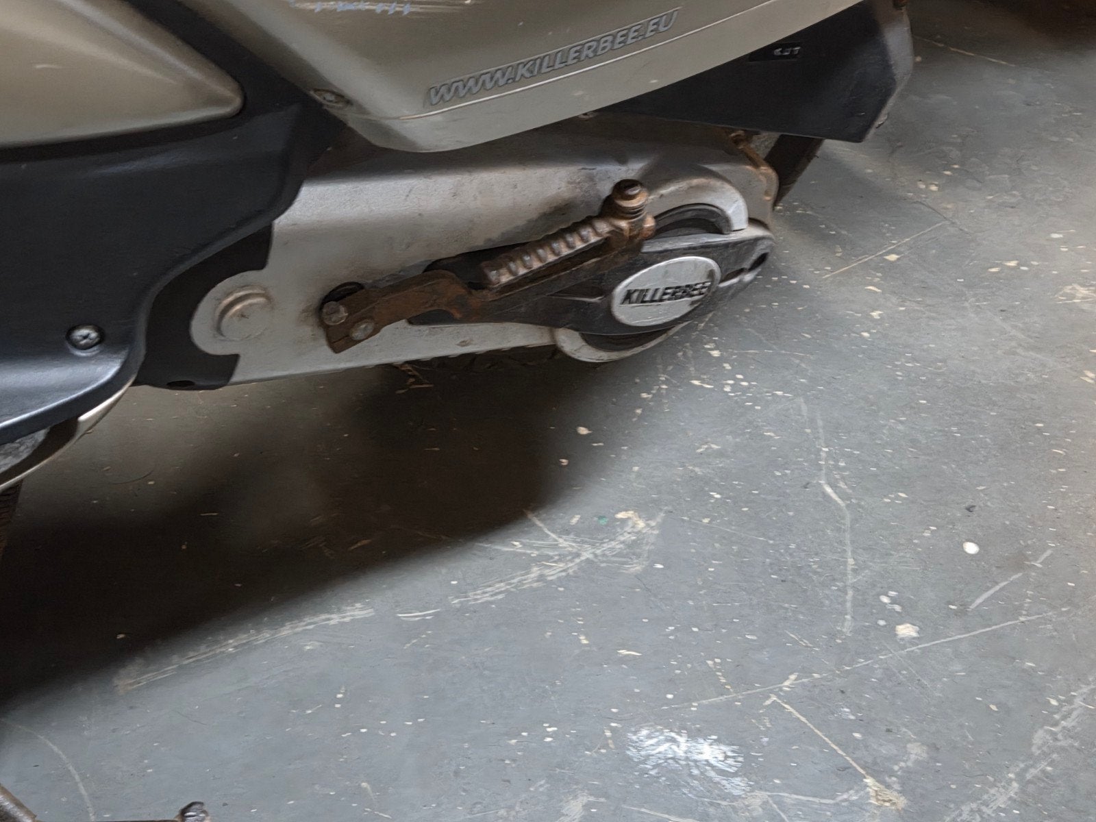 Killerbee Scooter -  lichte gebruikssporen, Ophalen, Gebruikt, Killerbee, Benzine