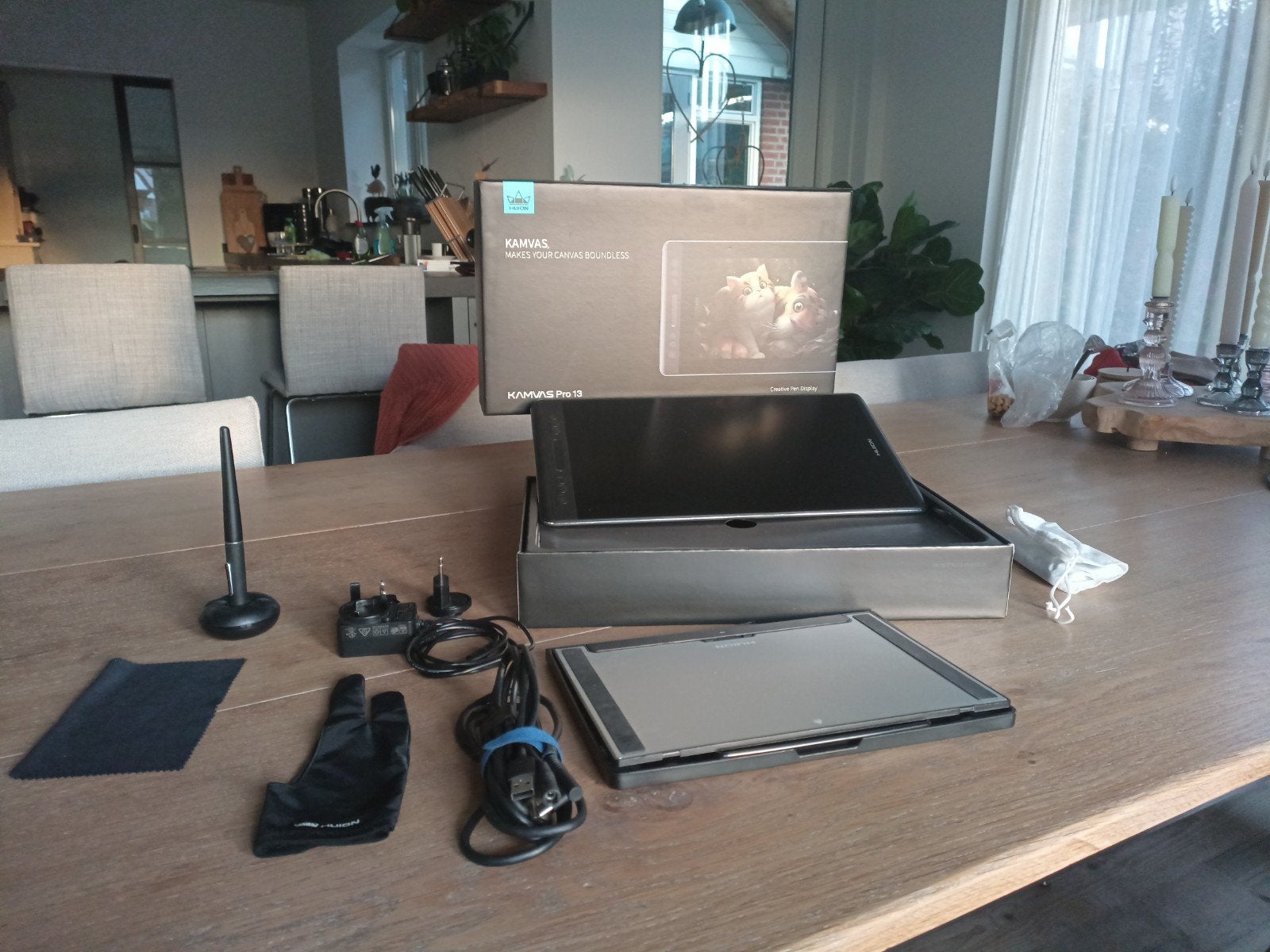 Huion Kamvas Pro 13 Creative Pen Display, Ophalen of Verzenden, Zo goed als nieuw, Bedraad, Huion
