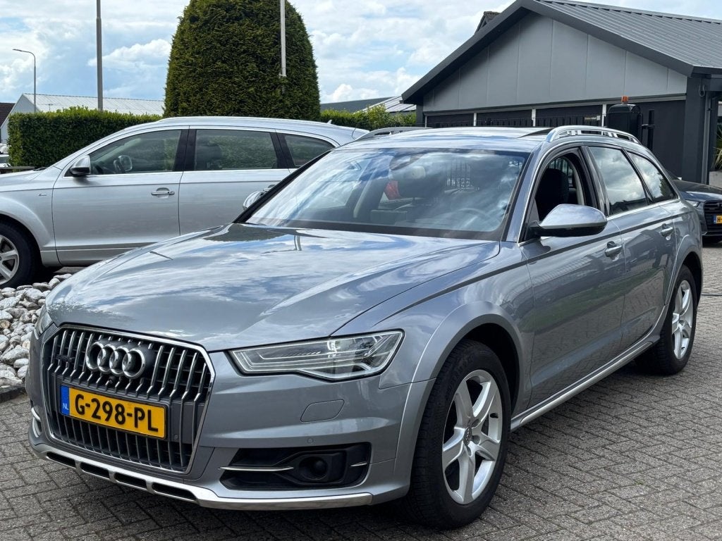 Audi A6 Allroad Quattro 3.0 TDI 2015 Facelift Panorama Trekh, Gebruikt, 2500 kg, 226 €/maand, Diesel