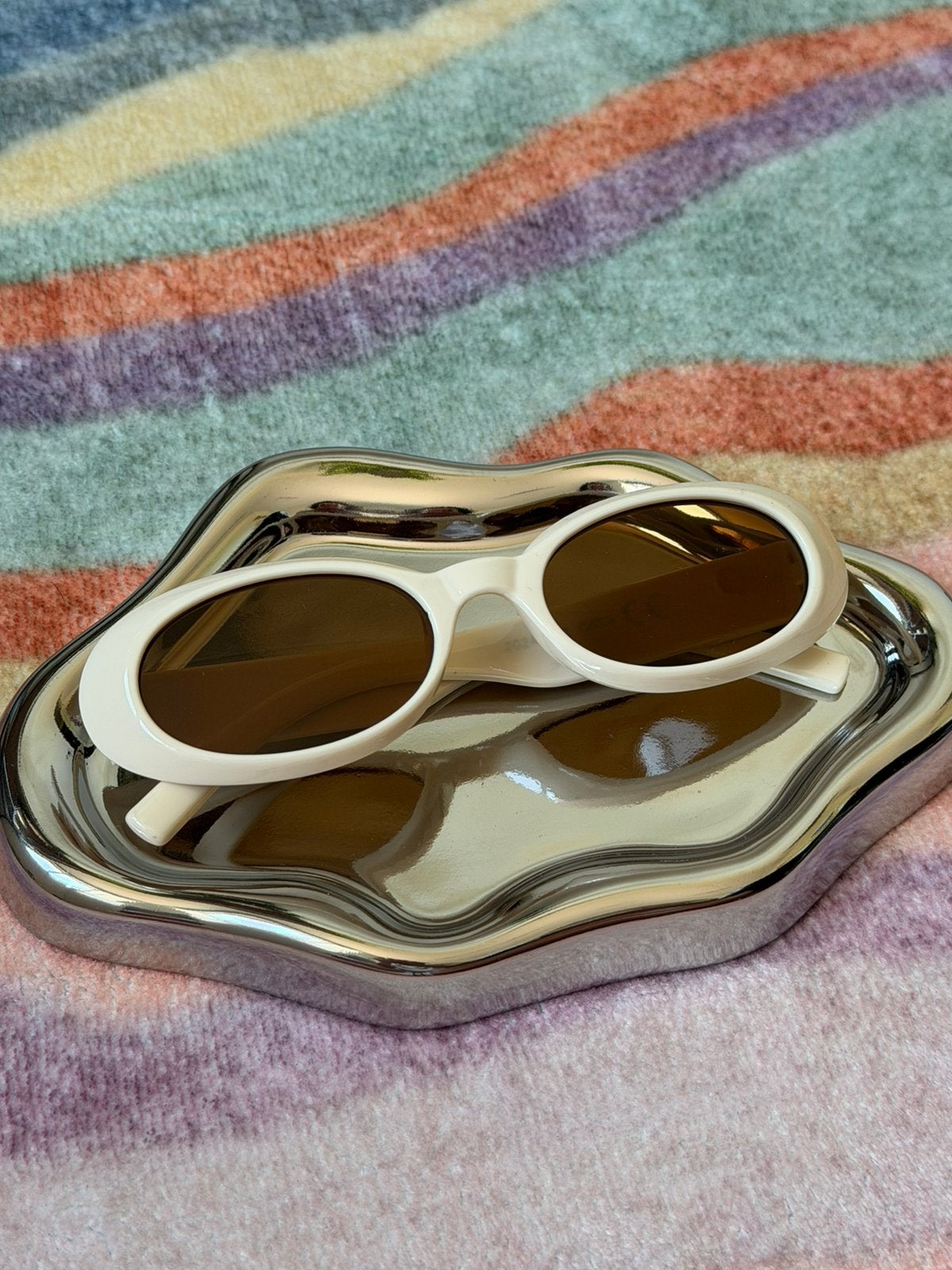 Unisex Chunky Cream/White Oval Sunglasses – Retro Fashion, Overige merken, Zonnebril, Overige kleuren, Nieuw