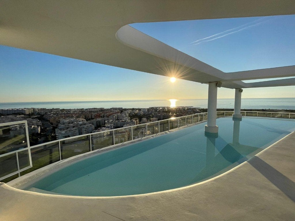Beautiful sea view north of Valencia, Huizen en Kamers, 200 m², Spanje, Verkoop zonder makelaar, Gran Canet, Canet de Berenguer, Valencia