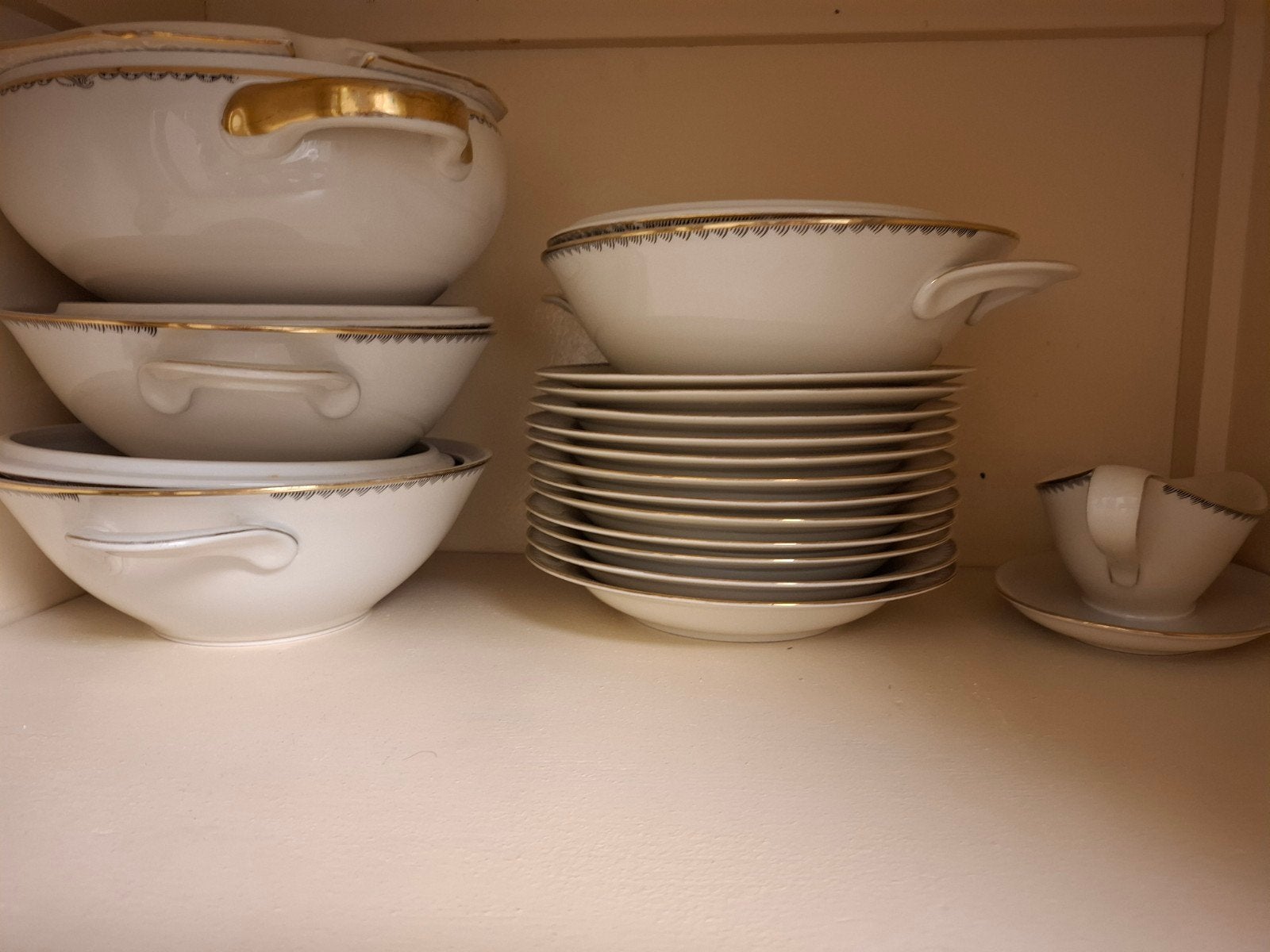 Servies Velser Aardewerk / K051, Ophalen