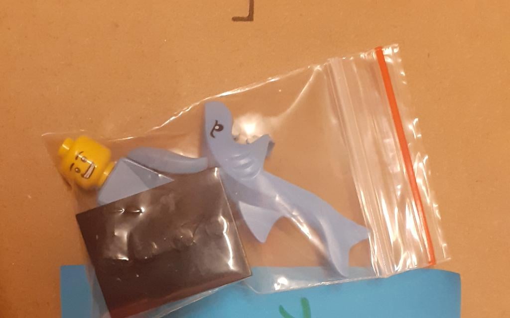 Lego 71011 Shark Suit Guy, Ophalen of Verzenden, Nieuw, Complete set, Lego