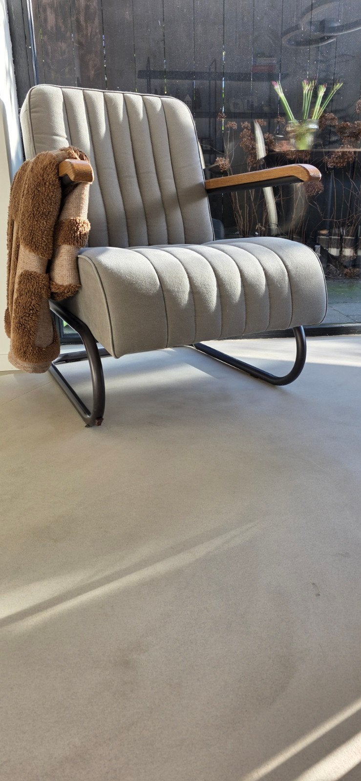 Mooie "vintage"Linnen-katoen fauteuil met houten armleggers, Ophalen, Modern, Retro, Gebruikt, 75 tot 100 cm