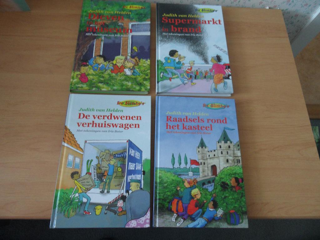 De Slimbo's (compleet)- Judith van Helden, Ophalen of Verzenden, Gelezen, Fictie algemeen