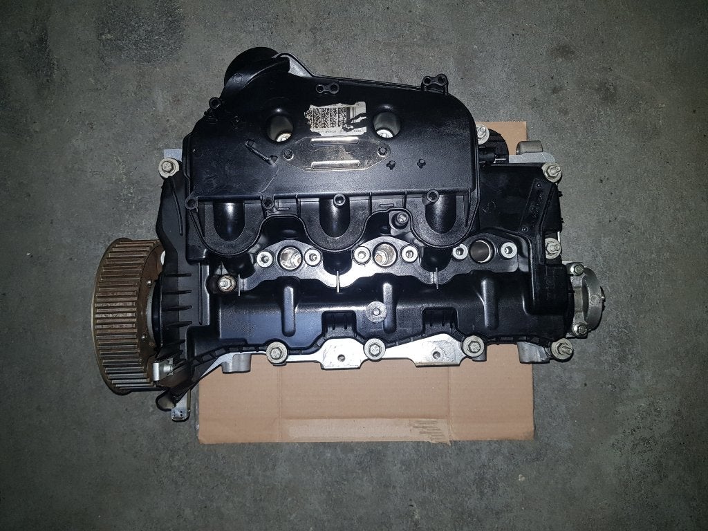 Cilinderkop Land Rover Range Rover Velar 3.0 D300 2018, Ophalen of Verzenden