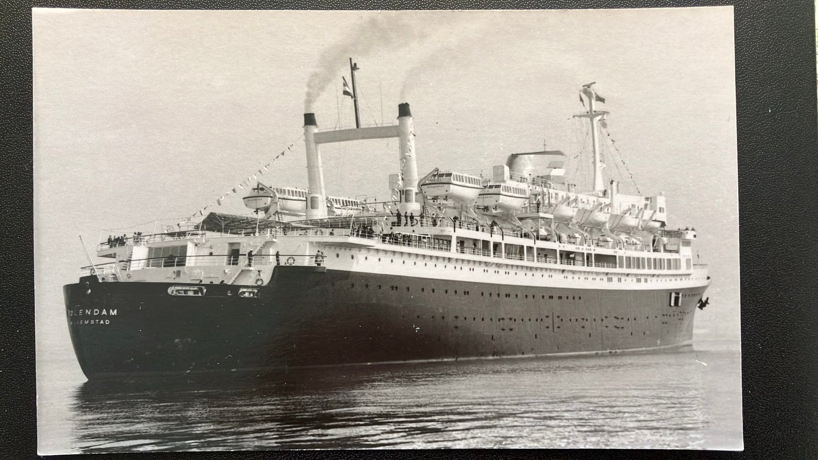 VOLENDAM   Willemstad Holland Amerika Lijn  HAL, Ophalen of Verzenden, Zo goed als nieuw, Kaart, Foto of Prent