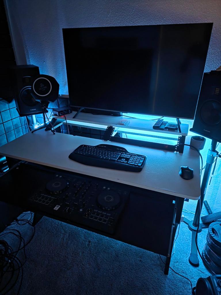 Bureau Studiomeubel - Ideaal voor DJ, producers, gamers, Ophalen, Zwart, Gebruikt, Hout