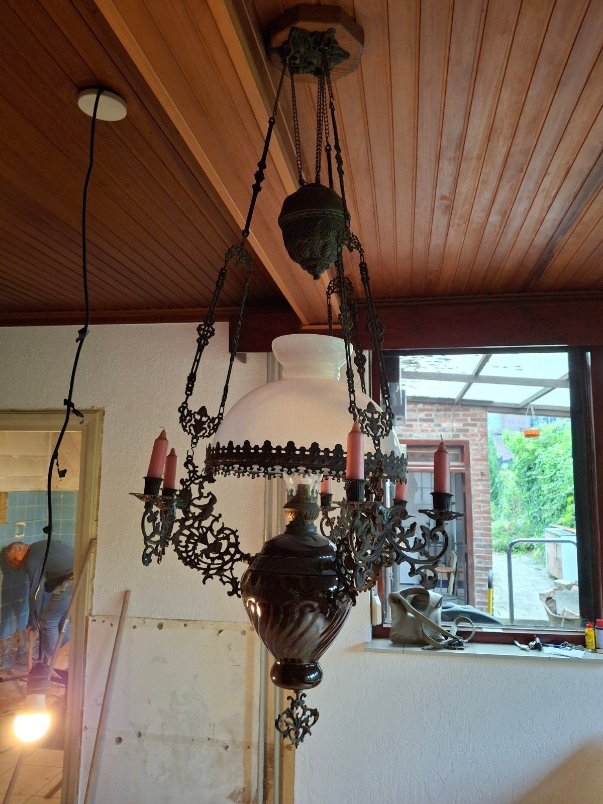 Antieke hanglamp met olielamp en kaarsen, Ophalen