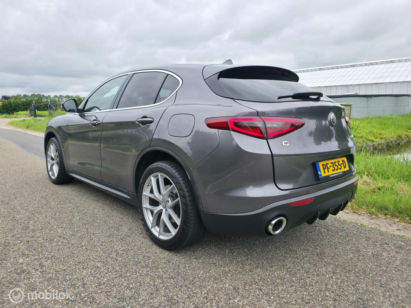 Alfa Romeo Stelvio 2.0 T 280pk / AWD / Leder / Camera / Navi, Auto's, Alfa Romeo, Automaat, Euro 6, 4 cilinders, Vierwielaandrijving