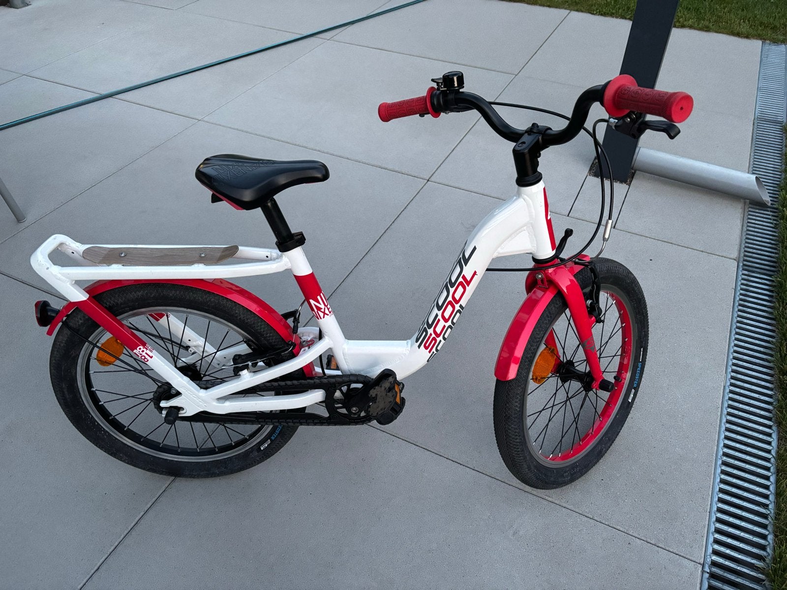 Stoere S'COOL niXe evo 18 inch fiets Wit/Rood (Lichtgewicht), Ophalen, Zo goed als nieuw, Velgrem, 16 tot 20 inch