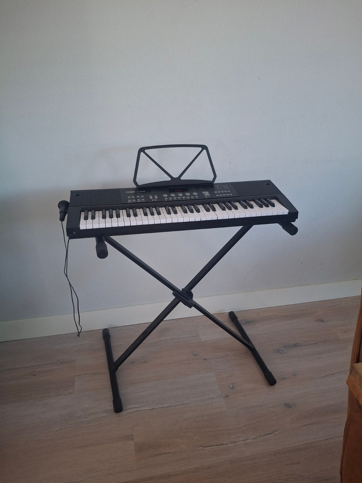 Max Music KB15 Keyboard met standaard, Met standaard, Ophalen, Overige merken, 61 toetsen