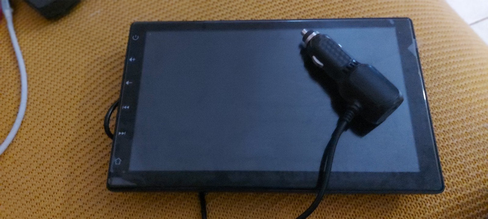 7 inch tablet(Universele auto )multimedia speler met voet, Ophalen of Verzenden, Gebruikt