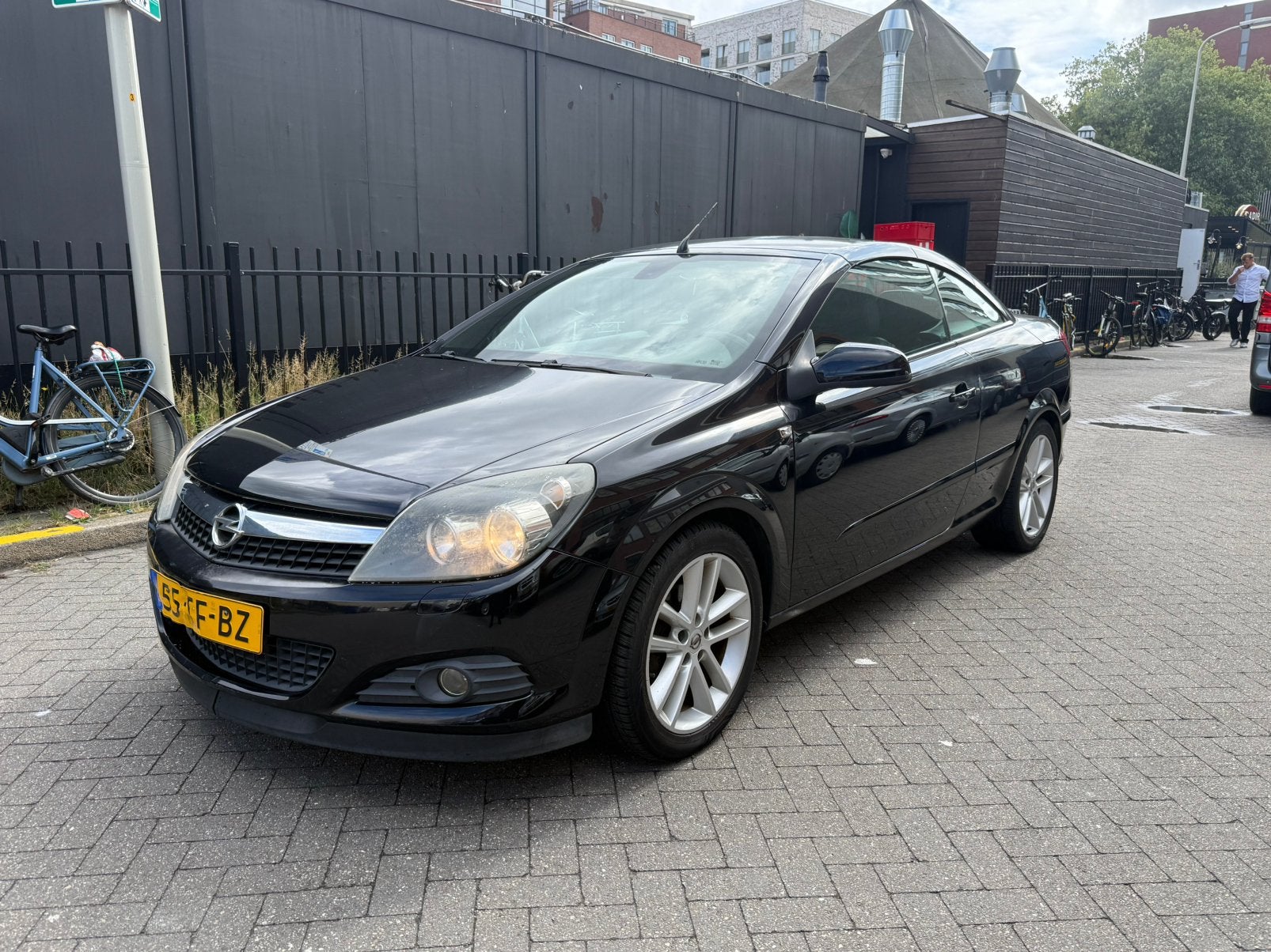 Opel Astra Twintop 1.8-16V | 140pk | 2006 | Cruise | APK, Auto's, Zwart, 4 cilinders, Cabriolet, 4 stoelen