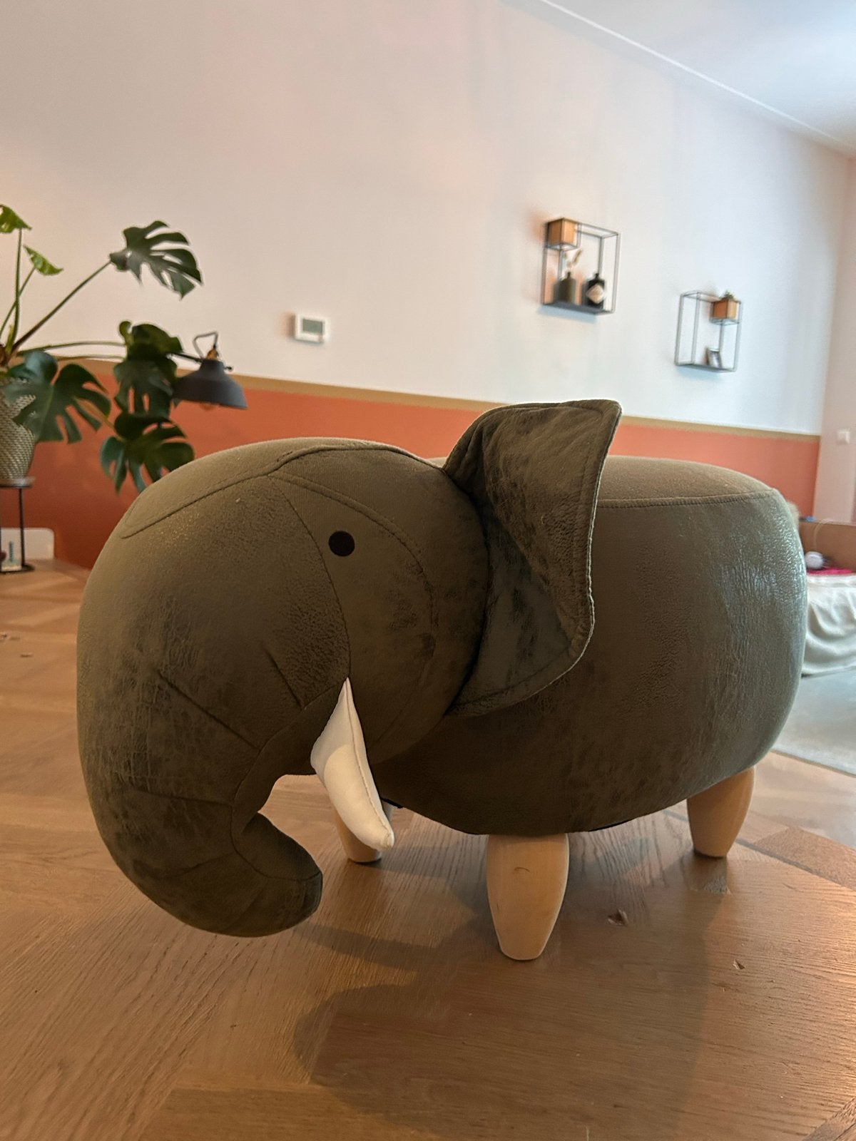 Leuk olifant krukje voor de kinderkamer, Ophalen of Verzenden, Gebruikt, Overige materialen