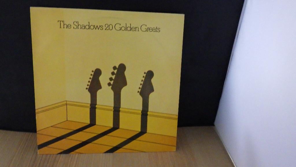 LP the shadows 20 Golden Greats, Ophalen of Verzenden, Gebruikt, 12 inch, Poprock