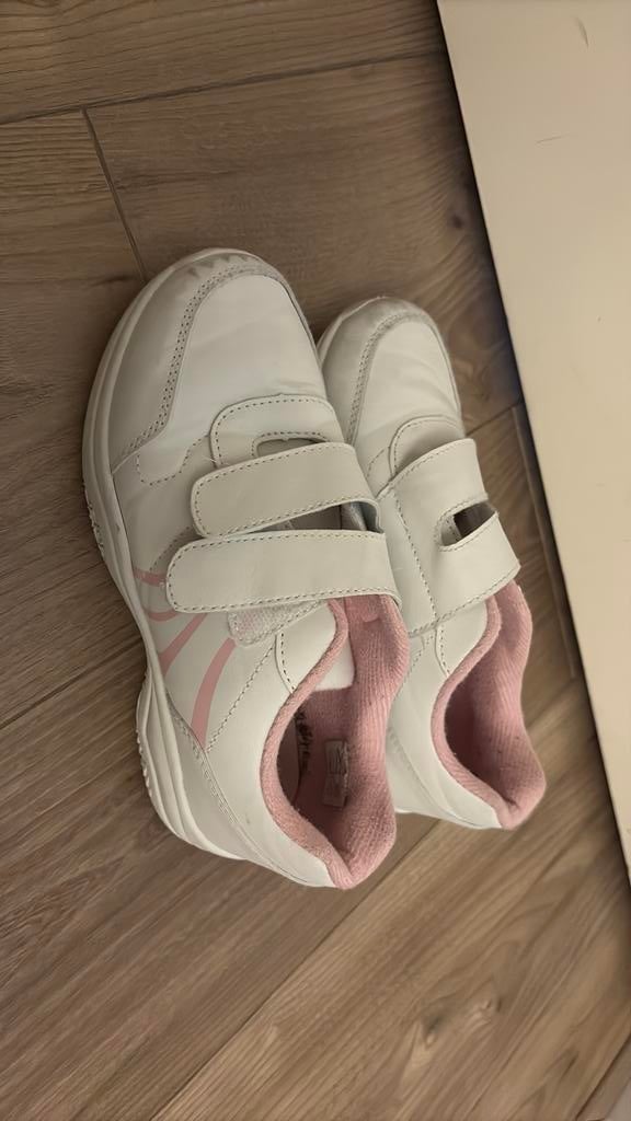 Gymschoenen maat 35 meisje, Ophalen of Verzenden, Zo goed als nieuw, Schoenen