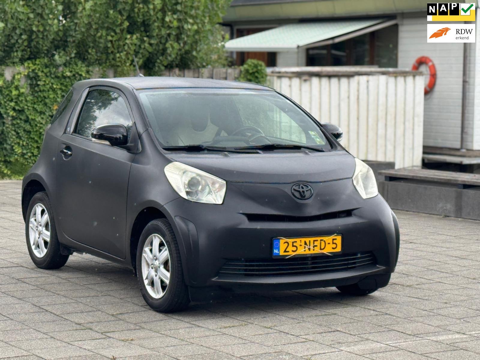 Toyota IQ 1.0 VVTi Comfort, nieuwe apk,km nap,airco, Auto's, Dealer onderhouden, Gebruikt, Overige kleuren, 4 stoelen