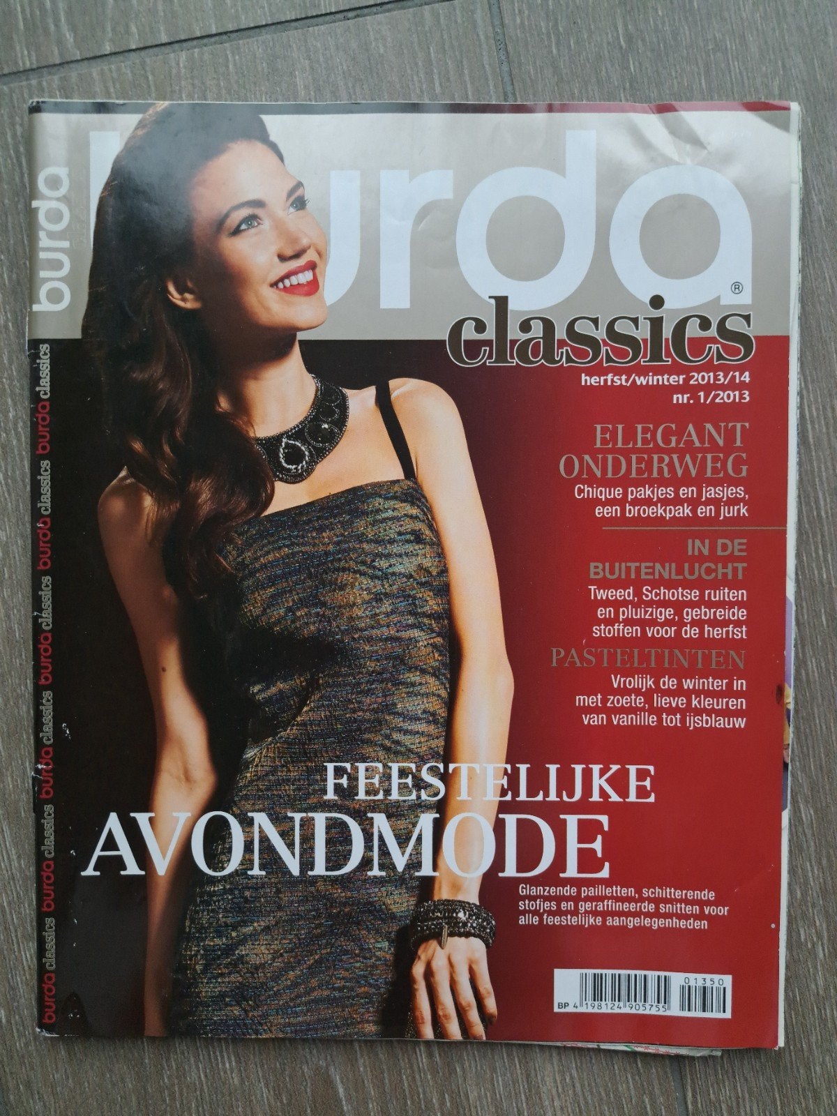 Burda Classics Herfst/Winter 2013/2014 Naaipatronen, Overige typen, Vrouw, Zo goed als nieuw, Burda