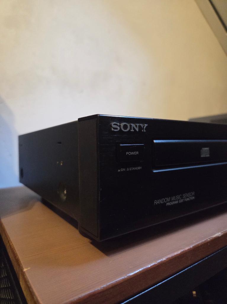 Sony CDP-209 Cd-speler, Ophalen of Verzenden, Zo goed als nieuw, Sony