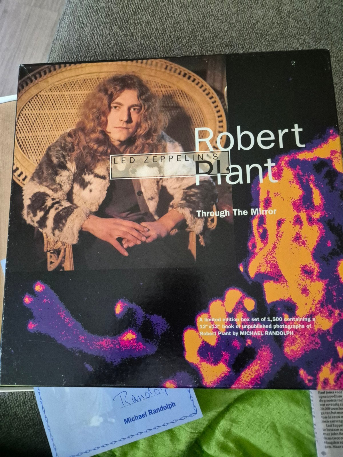 Robert Plant - Led Zeppelin:  Through The Mirror Boxset 0932, Boeken, Ophalen of Verzenden