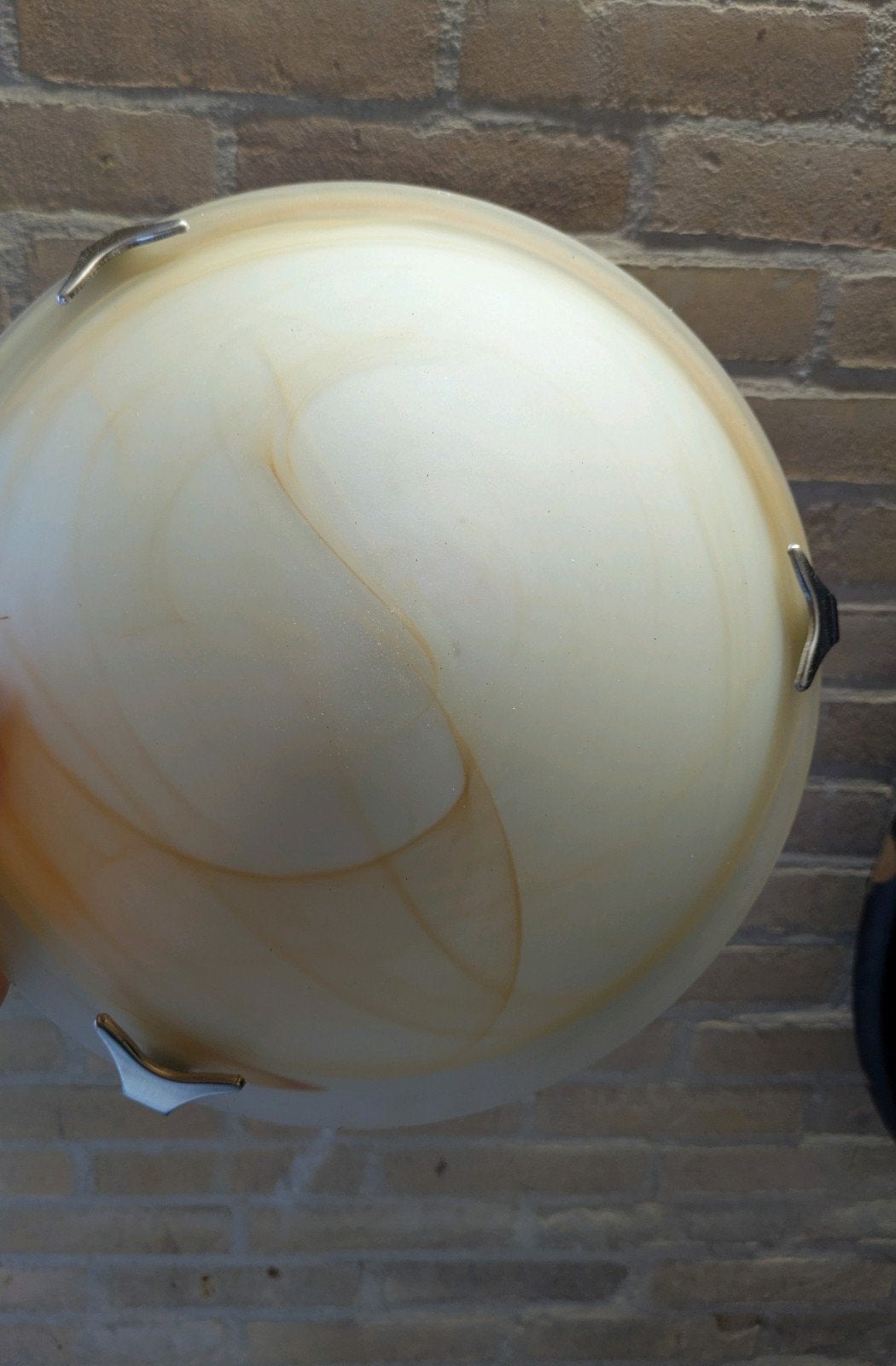 Plafonnière met spaarlamp, Ophalen
