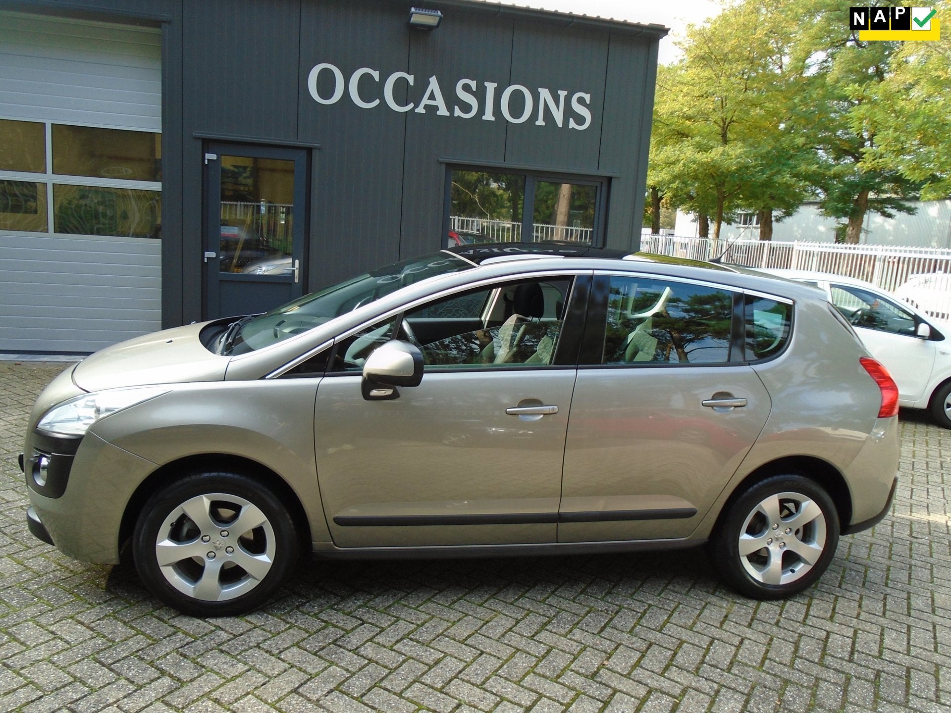 Peugeot 3008 1.6 VTi Première, Voorwielaandrijving, Stof, Gebruikt, Zwart