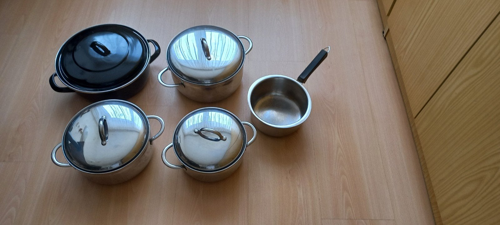 3 BK  pannen en 1 Lagostina steelpan en braadpan, Ophalen, Zo goed als nieuw, Rvs, Pannenset