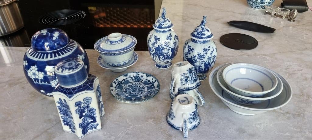Blauw-witte chinese potten met deksel, bordjes, schoteltjes, Antiek en Kunst, Ophalen