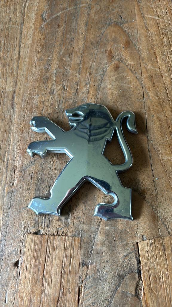 PEUGEOT LEEUW LOGO EMBLEEM, Ophalen of Verzenden