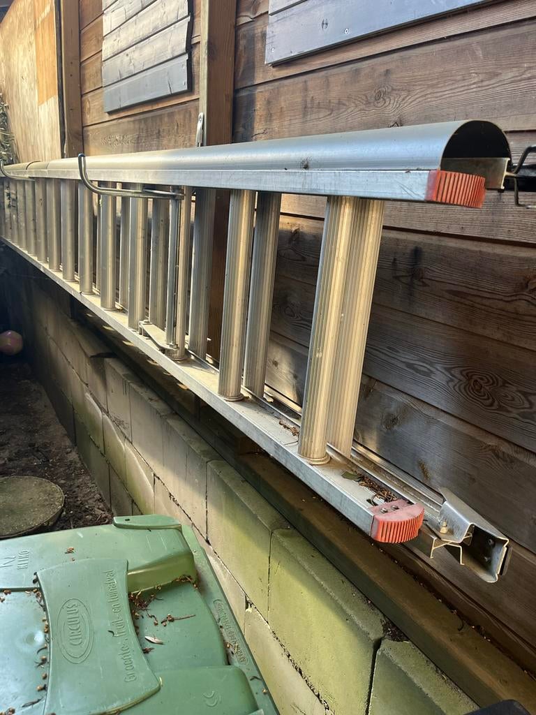 Grote aluminium ladder 2 x 14 sporten, ca. 8 meter, Ophalen, Gebruikt, Ladder, 4 meter of meer